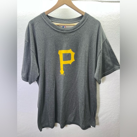 Pittsburgh Pirates MLB Performance Shirt Mens XL Buccos Jolly Roger 2293 - Picture 1 of 7